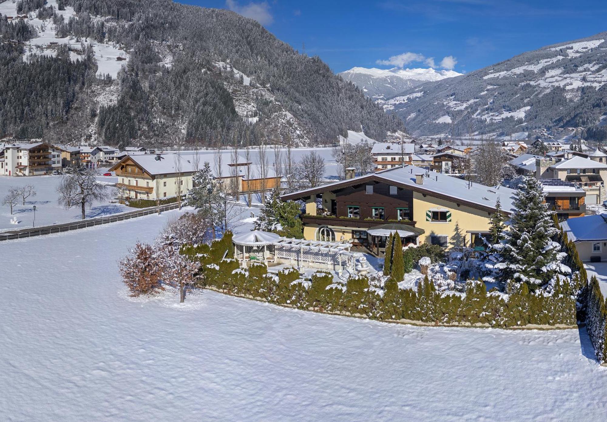Boutiquehotel Saeumler Zell am Ziller Bagian luar foto